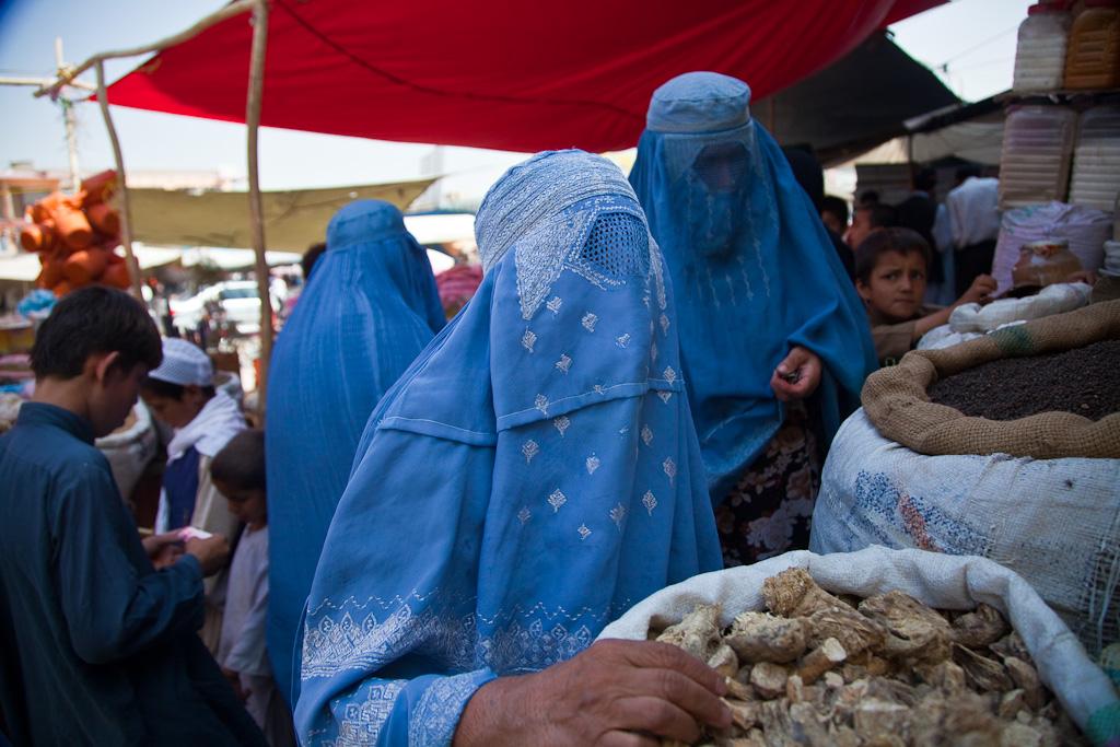 Феминизъм по време на „талибанизъм“