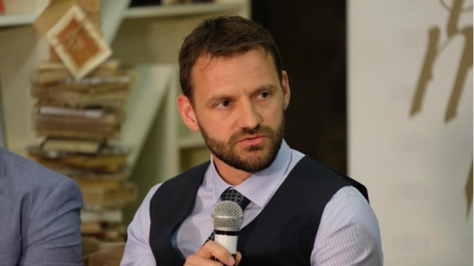 Никола Бушняков: Конформисти вредят на консервативната идея в България