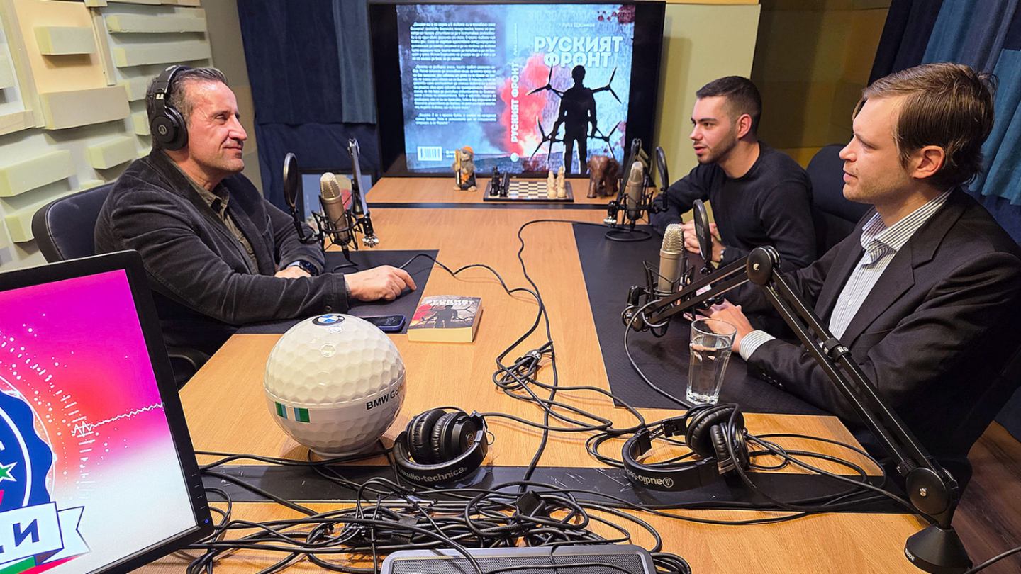 „Руският фронт“: Италианският журналист Лука Щайнман в „Легенди“