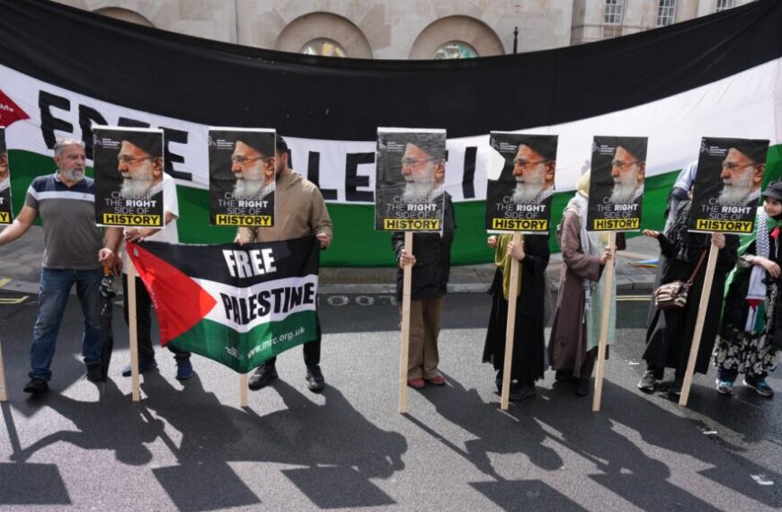 Страхът от домашни муджахидини задушава външната политика на Великобритания